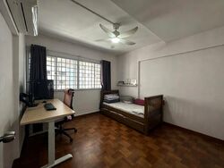 Blk 323 Jurong East Street 31 (Jurong East), HDB Executive #629299341